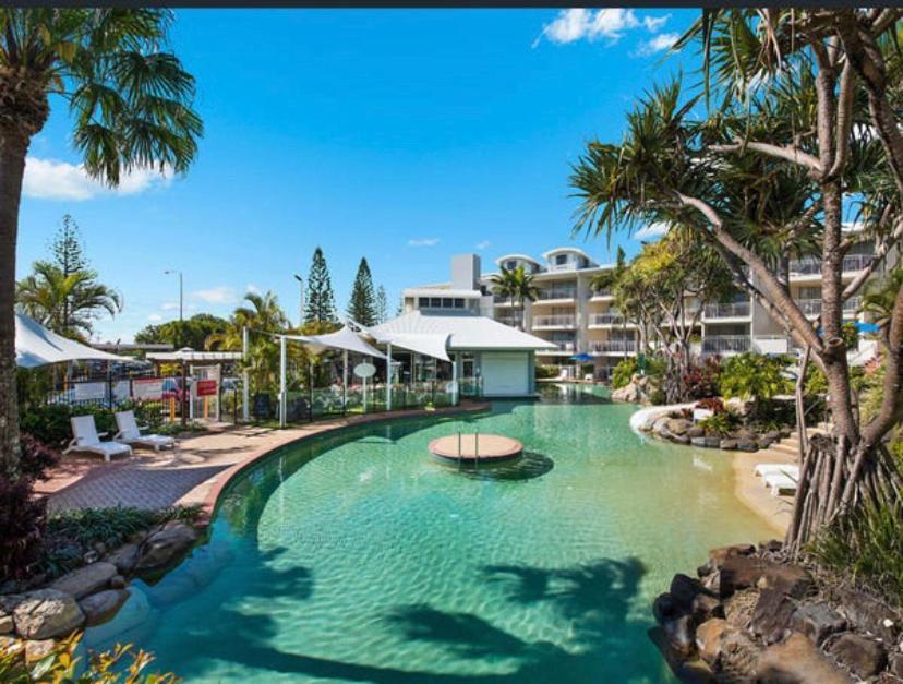 Resort Queen Studio At Alex Beach Resort Alexandra Headland Eksteriør billede